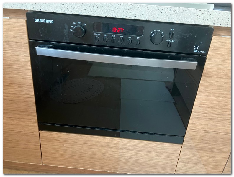 전자레인지 펑하는 소리가 나면서 작동하지 않아요 해결방법